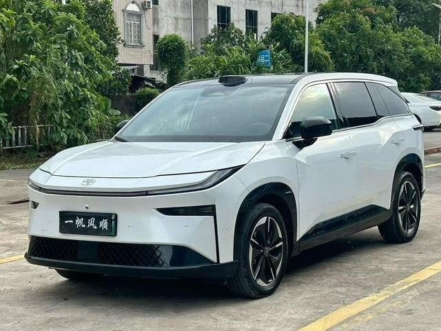 Toyota bZ3X 58.3 kWh