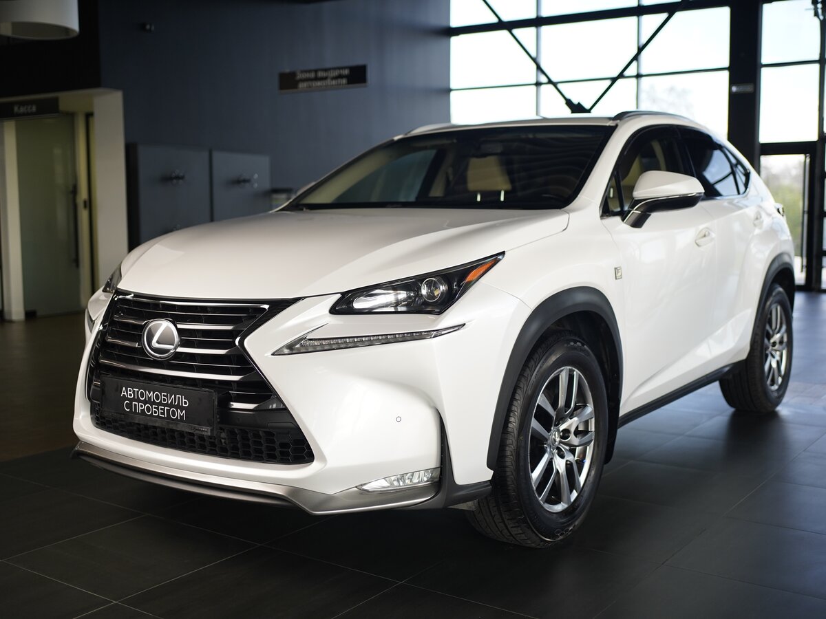 Lexus NX I