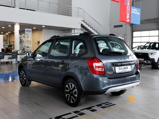 2026 Lada (ВАЗ) Granta Cross I Рестайлинг, серебристый, 1246000 рублей, вид 4