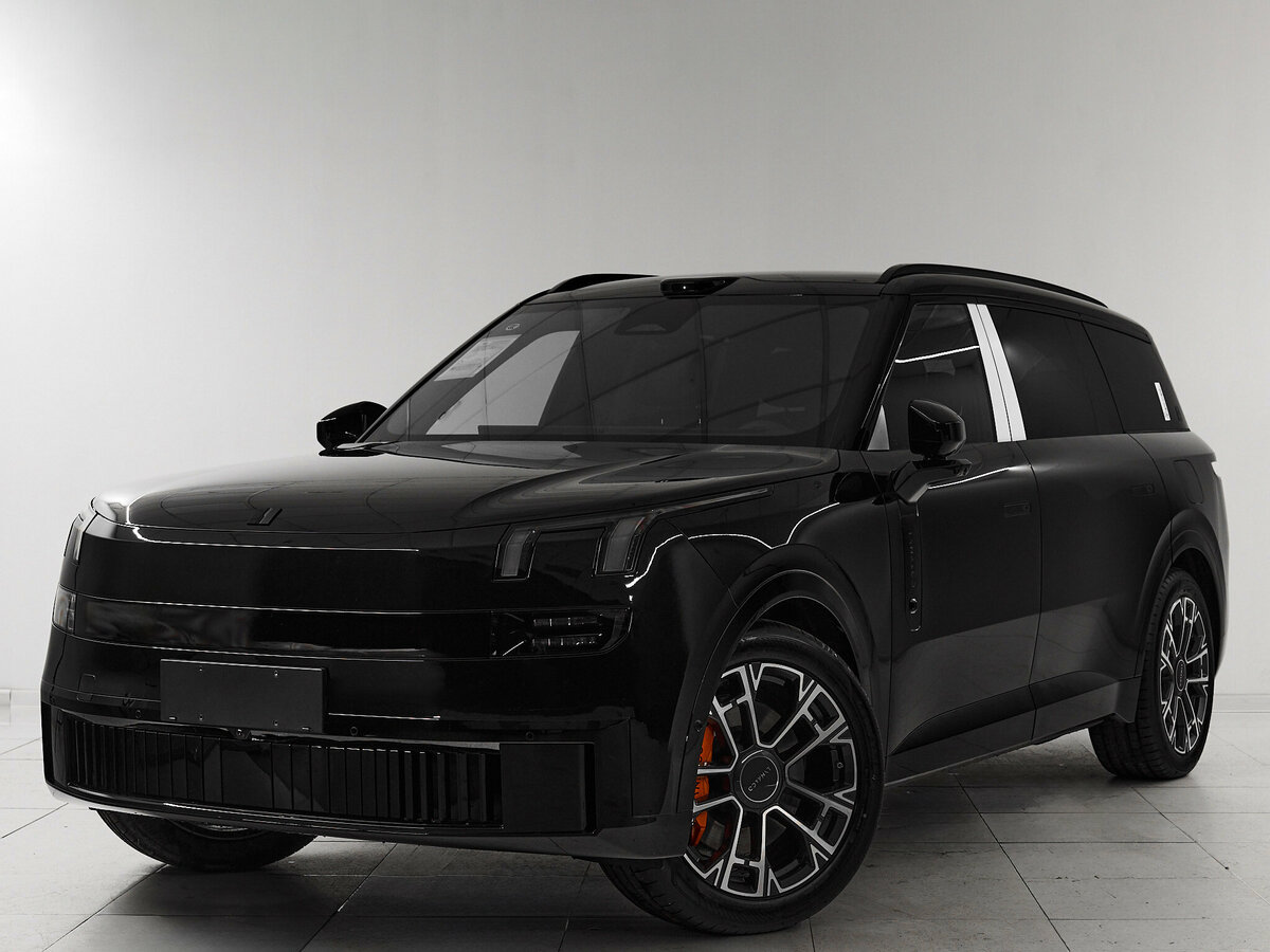 Lynk & Co 900