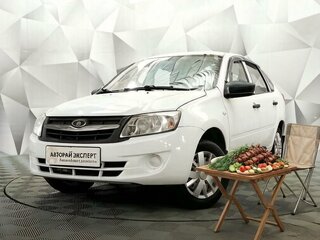 2015 Lada (ВАЗ) Granta I, белый, 350000 рублей, вид 1