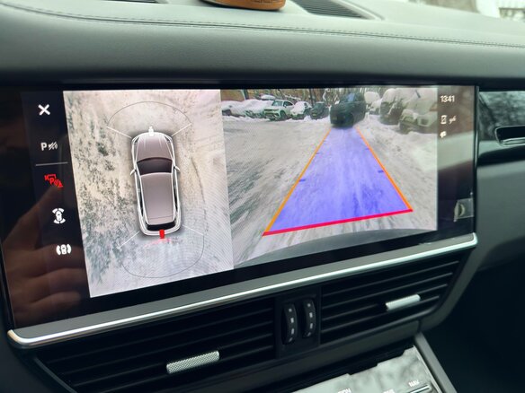 2021 Porsche Cayenne III, серый - вид 3