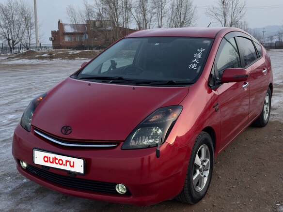 2009 Toyota Prius II Рестайлинг (XW20), красный, 830000 рублей