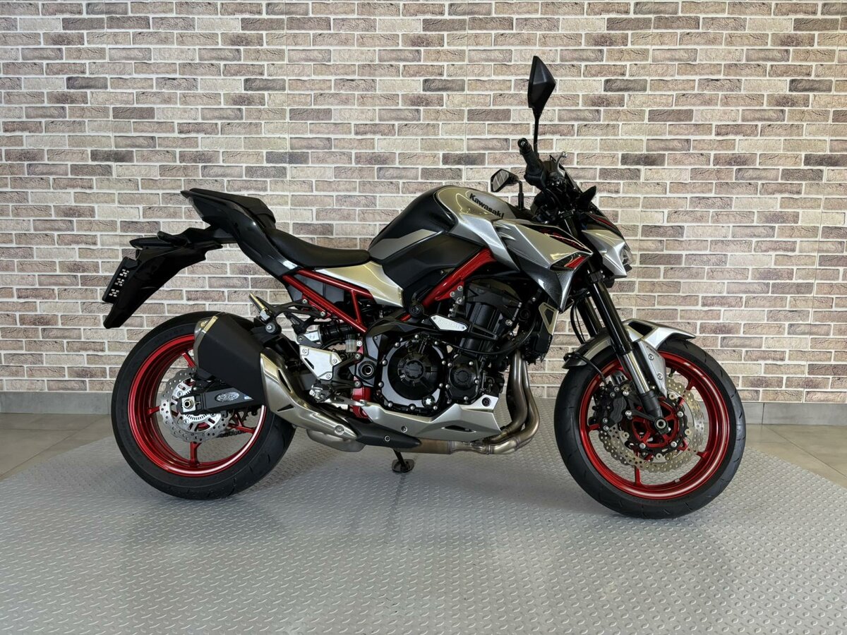 Kawasaki Z 900
