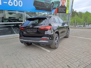 2025 Mercedes-Benz GLA 250 II (H247) Рестайлинг, чёрный, 6790000 рублей, вид 3