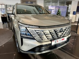 2025 Changan CS75 Plus IV, золотистый, 4339900 рублей, вид 3