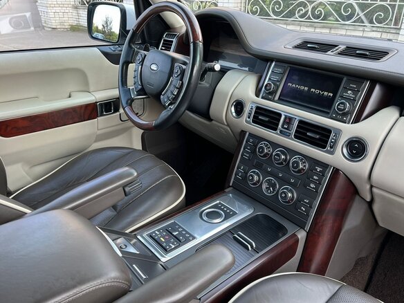 2012 Land Rover Range Rover III Рестайлинг 2, белый, 2990000 рублей - вид 6