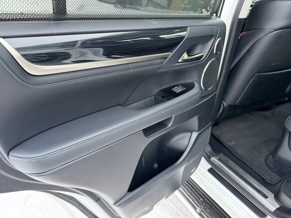 2017 Lexus LX 570 III Рестайлинг 2, белый - вид 20