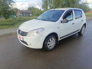 2012 Renault Sandero I, белый, 310000 рублей, вид 1