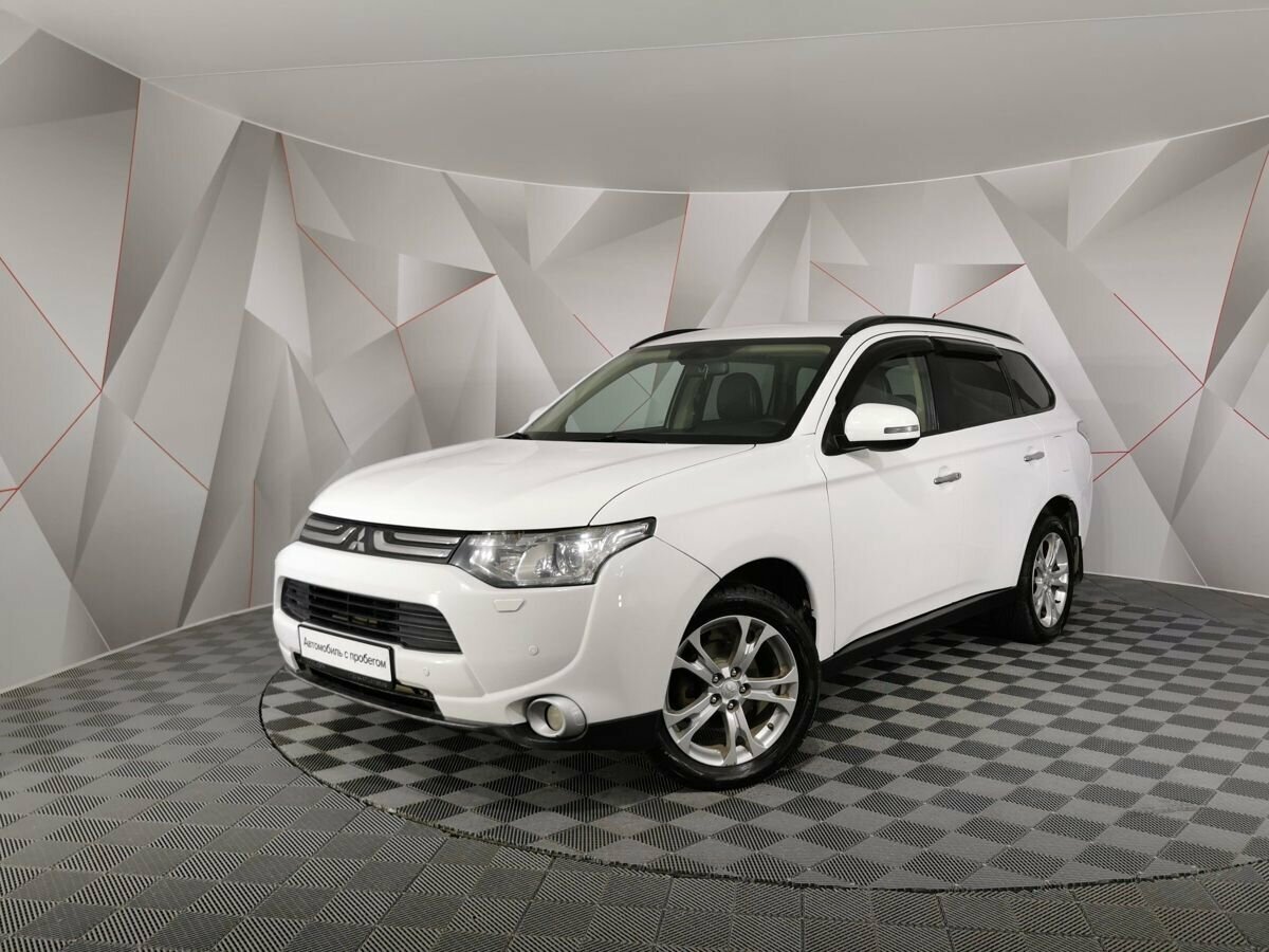 Mitsubishi Outlander III