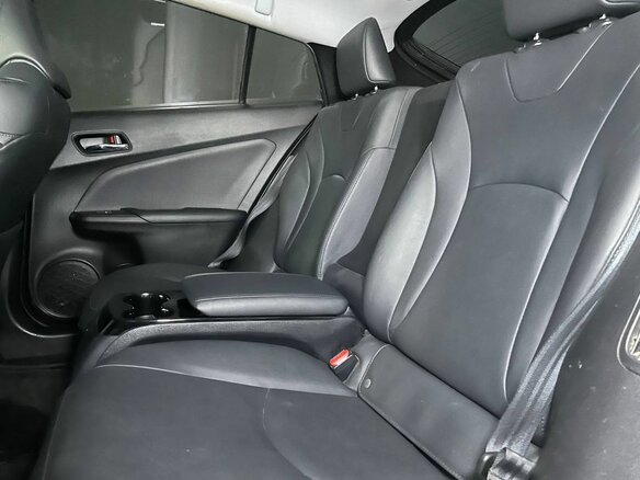 2017 Toyota Prius PHV ZVW52 Prime IV (XW50), серый, 1949000 рублей - вид 6