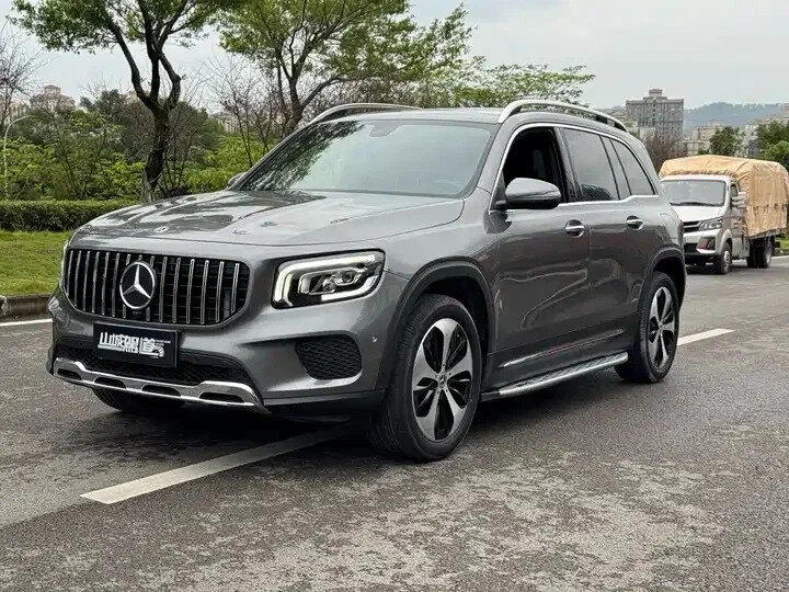 Mercedes-Benz GLB 180 I (X247)