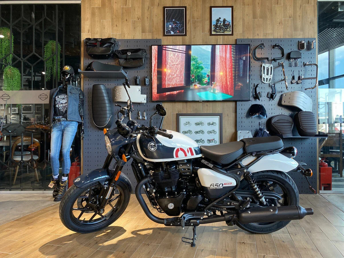 Royal Enfield Shotgun