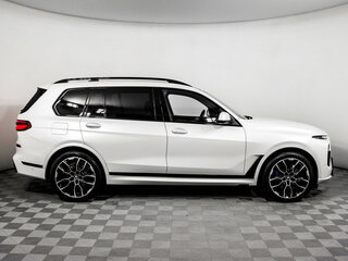 2024 BMW X7 40i I (G07) Рестайлинг, белый, 11643588 рублей, вид 4