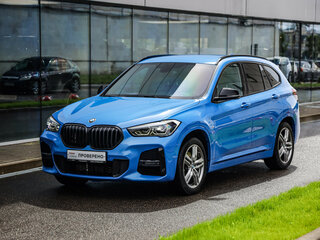 2020 BMW X1 20i xDrive II (F48) Рестайлинг, синий, 3099000 рублей, вид 3