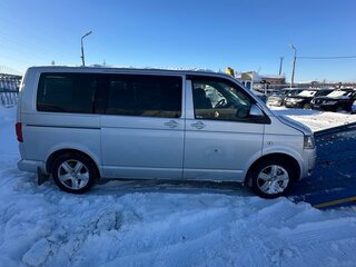 2012 Volkswagen Multivan T5 Рестайлинг, серебристый, 1812920 рублей, вид 3