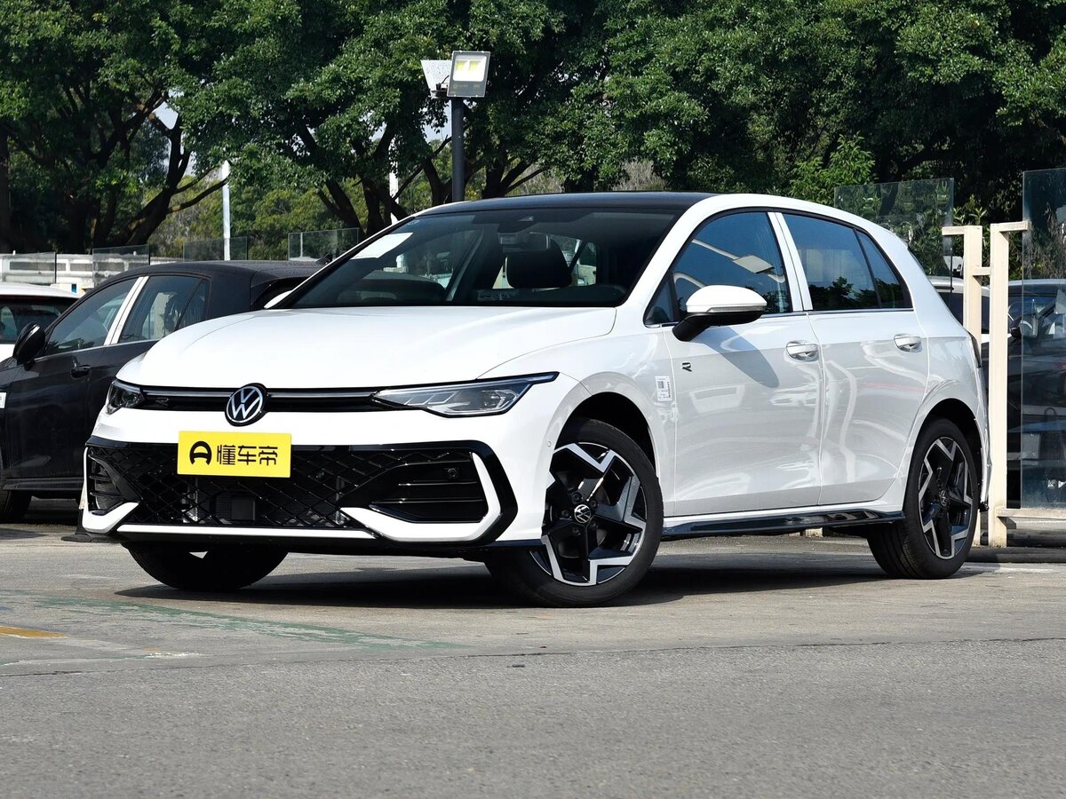 Volkswagen Golf R VIII Рестайлинг