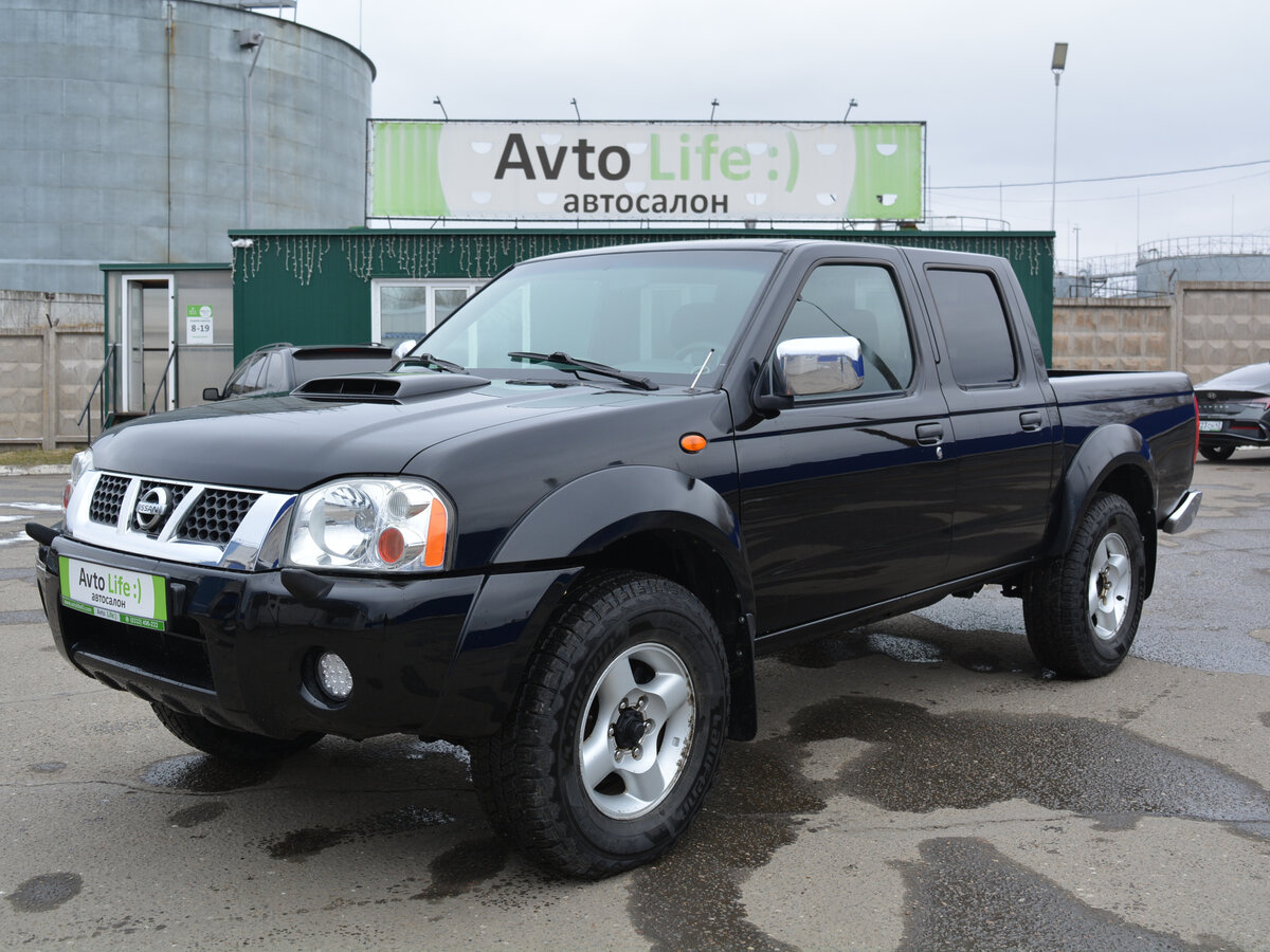 Nissan NP300