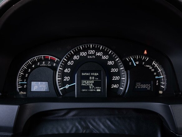 2012 Toyota Camry VII (XV50), чёрный, 1570000 рублей - вид 16