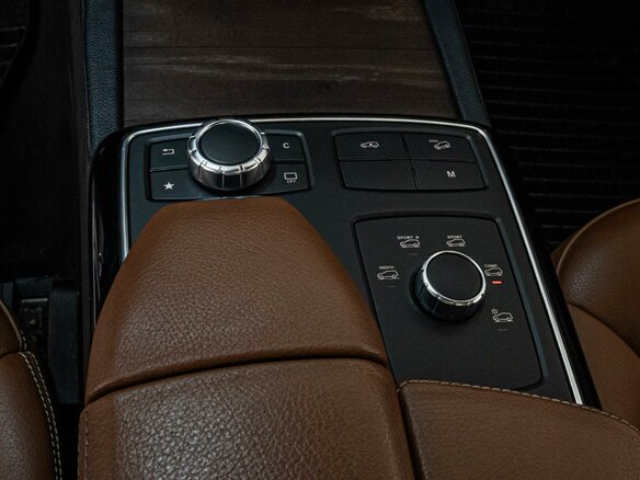 2015 Mercedes-Benz GLE 400 I (W166), белый, 4829000 рублей - вид 16