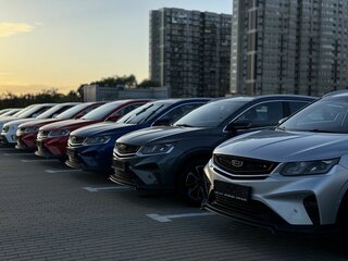 2022 Geely Coolray I, красный, 1250000 рублей, вид 2