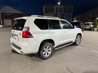 2013 Toyota Land Cruiser Prado 150 Series, белый, 2450000 рублей, вид 2