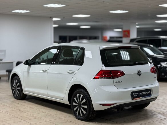 2013 Volkswagen Golf VII, белый, 849000 рублей - вид 3