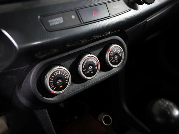 2008 Mitsubishi Lancer X, бежевый, 539000 рублей - вид 12