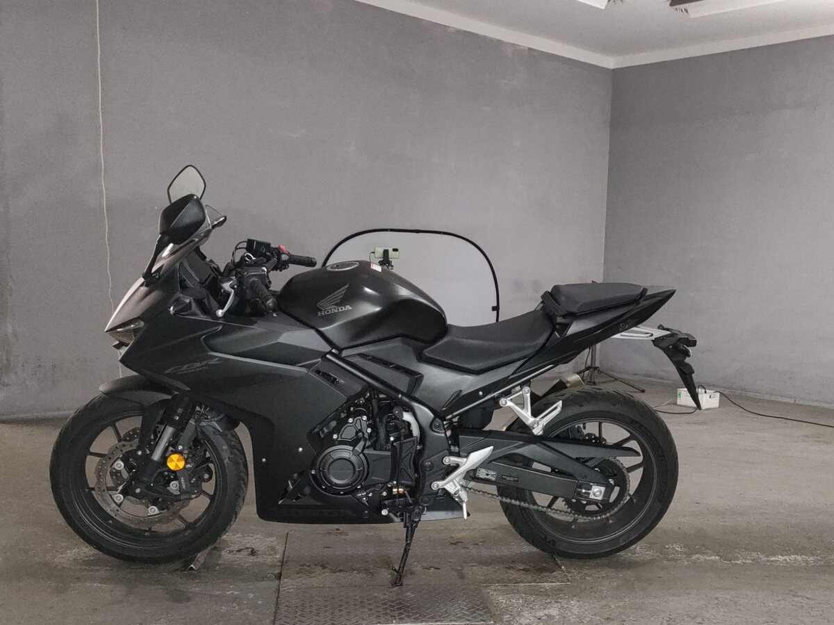 Honda CBR 400R