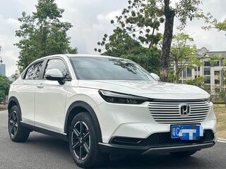 2023 Honda Vezel II, белый, 1650000 рублей, вид 1