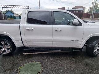 2019 Ram 1500 Crew Cab IV (DS/DJ), белый, 6000000 рублей, вид 5