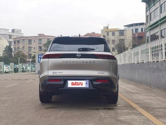 2024 Nissan Pathfinder V (China Market), золотистый, 4790000 рублей - вид 4