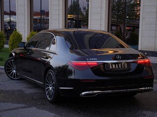 2021 Mercedes-Benz S-Класс 450 Long 4MATIC VII (W223), чёрный, 7500000 рублей, вид 1