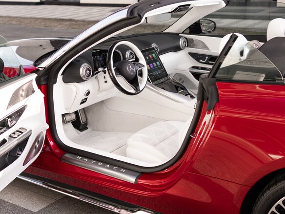 2025 Mercedes-Benz Maybach SL SL 680, красный, 37900000 рублей - вид 26