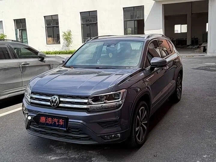 Volkswagen Tharu I