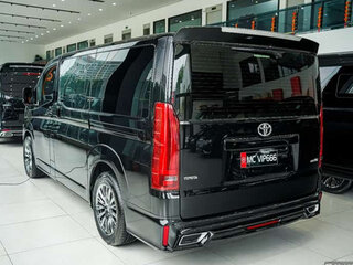 2025 Toyota HiAce H300, чёрный, 12990000 рублей, вид 3