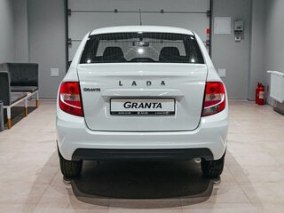 2026 Lada (ВАЗ) Granta I Рестайлинг, белый, 1068000 рублей, вид 5