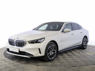2023 BMW 5 серии 520i VIII (G60/G61/G68), белый, 6200000 рублей, вид 1