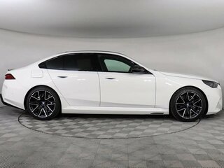 2025 BMW M5 VII (G90), белый, 19425000 рублей, вид 3