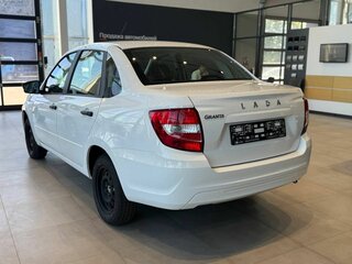 2026 Lada (ВАЗ) Granta I Рестайлинг, белый, 987000 рублей, вид 2