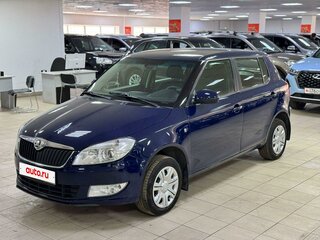 2013 Skoda Fabia II Рестайлинг, синий, 609000 рублей, вид 1