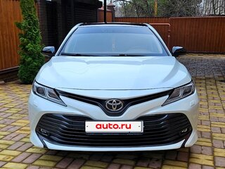2019 Toyota Camry VIII (XV70), белый, 2500000 рублей, вид 1