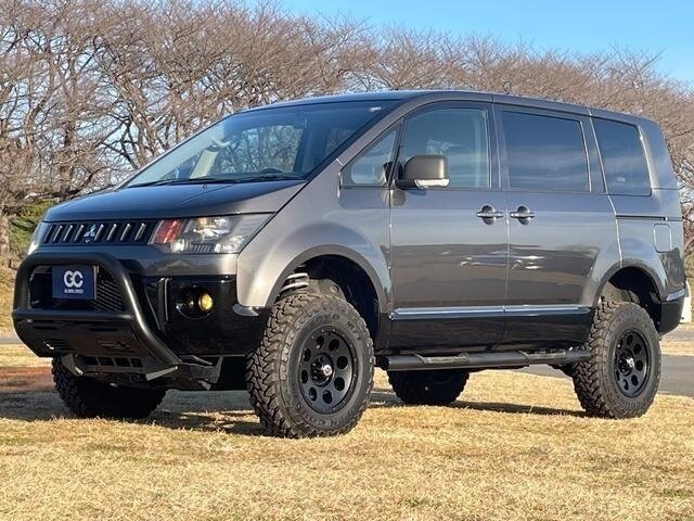 Mitsubishi Delica D:5 I