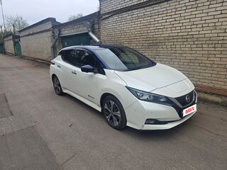 2021 Nissan Leaf II (ZE1), белый, 2150000 рублей, вид 3