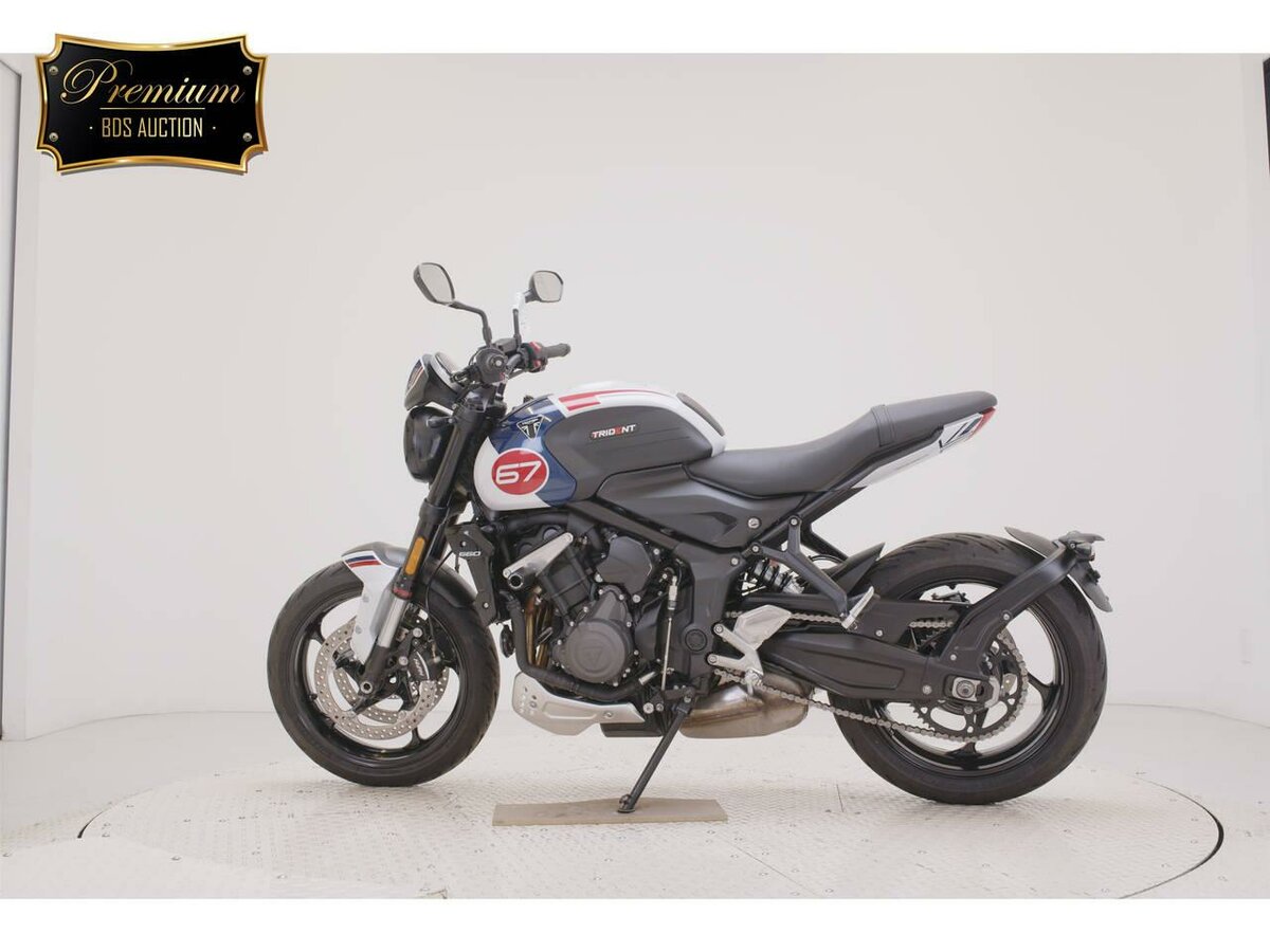 Triumph Trident 660