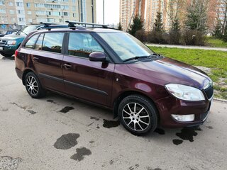 2011 Skoda Fabia II Рестайлинг, пурпурный, 650000 рублей, вид 1