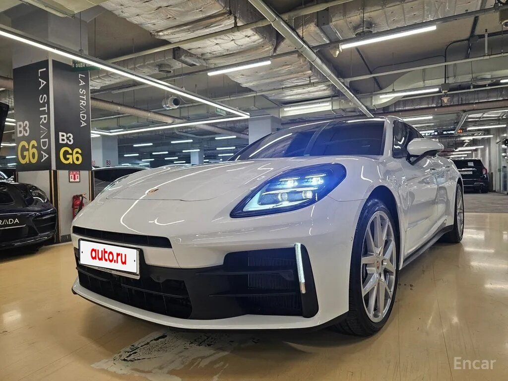 Porsche Panamera 4 III