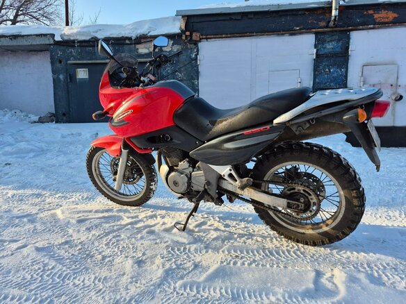 2000 Suzuki XF 650 Freewind, красный, 275000 рублей - вид 2