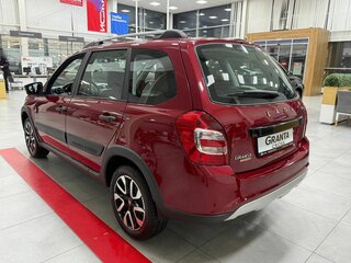2026 Lada (ВАЗ) Granta Cross I Рестайлинг, красный, 1254809 рублей, вид 4