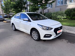 2018 Hyundai Solaris II, белый, 1000000 рублей, вид 2